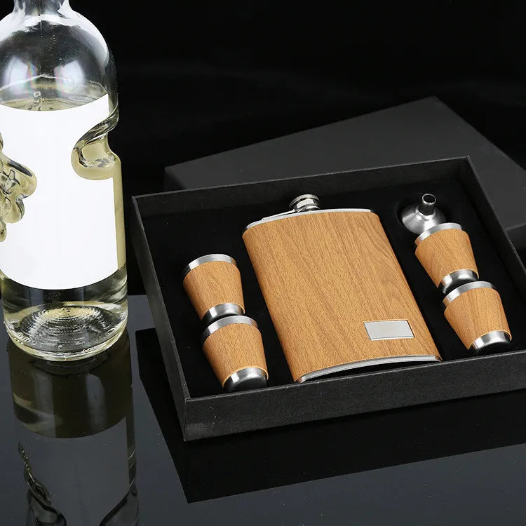 9 oz (250ml) Wooden/Stainless Steel Hip Flask Set With 1 Funnel and 4 Cups Whiskey Wine Stainless Steel Flagon Bottle Travel Drinkware For Gifts